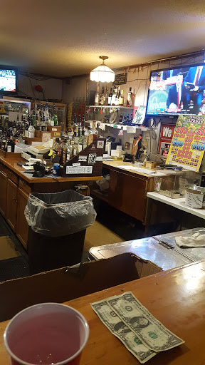Bar «Club Oasis», reviews and photos, 400 E Deffenbaugh St, Kokomo, IN 46902, USA