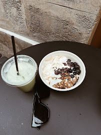 Flocons d'avoine du Restaurant végétalien Love Juice Bar Tour Eiffel à Paris - n°2