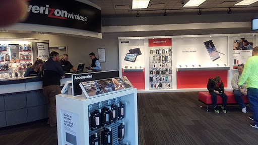 Cell Phone Store «Verizon», reviews and photos, 560 Paul Huff Parkway, Cleveland, TN 37312, USA