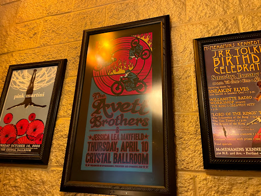 Brewpub «McMenamins Highland Pub & Brewery», reviews and photos, 4225 SE 182nd Ave, Gresham, OR 97030, USA