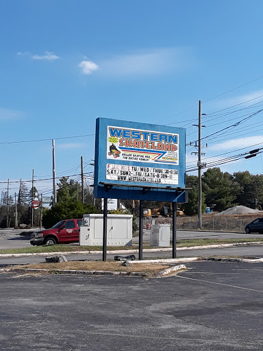 Roller Skating Rink «Western Skateland», reviews and photos, 930 W 17th St, Bloomington, IN 47404, USA