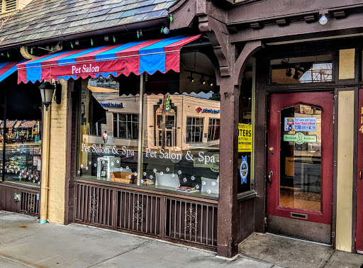 Pet Supply Store «Brookside Barkery & Bath», reviews and photos, 118 W 63rd St, Kansas City, MO 64113, USA