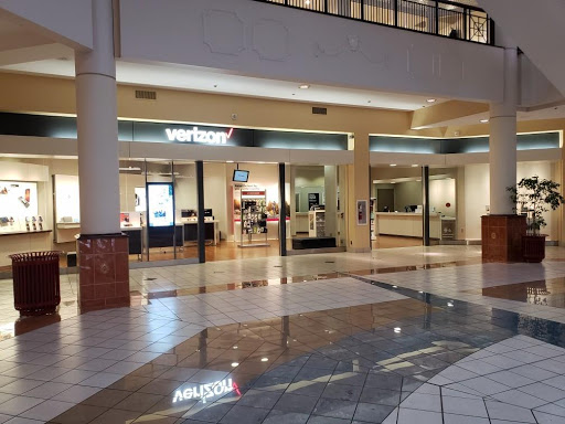 Cell Phone Store «Verizon», reviews and photos, 2500 W Moreland Rd, Willow Grove, PA 19090, USA