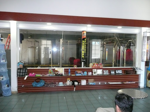 Car Wash «Northridge Car Wash», reviews and photos, 9240 Reseda Blvd, Northridge, CA 91324, USA