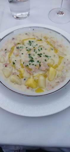 Fine Dining Restaurant «Sonoma Wine Shop / La Bodega Kitchen», reviews and photos, 2295 Gravenstein Hwy S, Sebastopol, CA 95472, USA