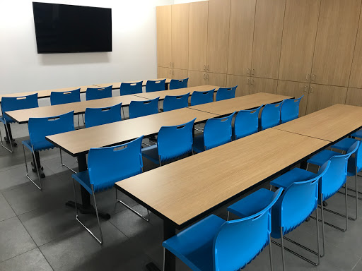 Office Furniture Store «Arizona Office Liquidators & Designs», reviews and photos, 3920 E Broadway Rd, Phoenix, AZ 85040, USA