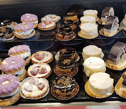 Junge Die Bäckerei. Bei der Lohmühle 54 photo