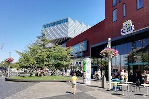 Winkelcentrum Eemplein image
