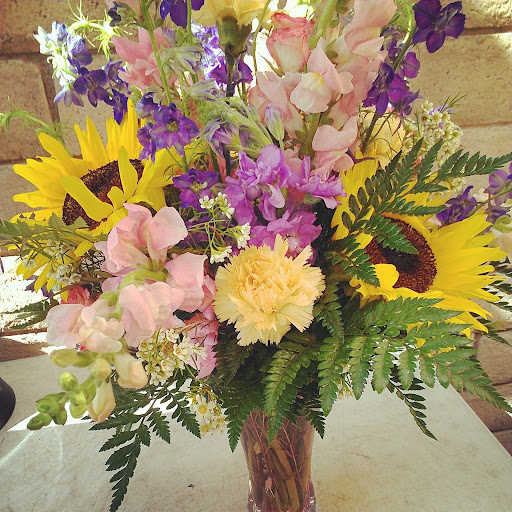 Florist «CITRUS VALLEY FLORIST», reviews and photos, 1601 S Grand Ave, Glendora, CA 91740, USA