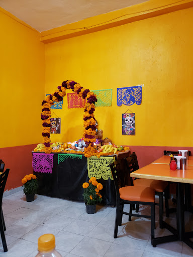 Tacos Y Tortas Sazon Oaxaqueño