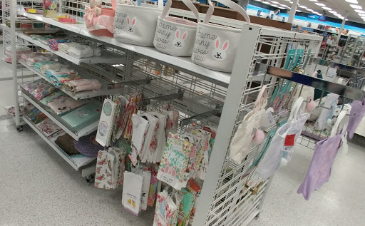 Clothing Store «Ross Dress for Less», reviews and photos, 15694 N Frank Lloyd Wright Blvd, Scottsdale, AZ 85260, USA