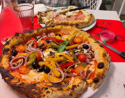 Belli'zza (pizza napolitaines au feu de bois) à Châtellerault