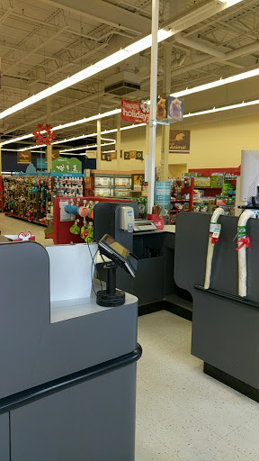 Pet Supply Store «Petco Animal Supplies», reviews and photos, 2541 NW Arterial, Dubuque, IA 52002, USA
