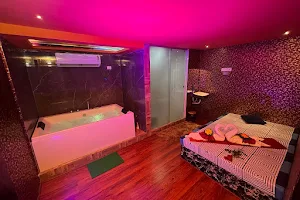 Sri Galaxy Spa image