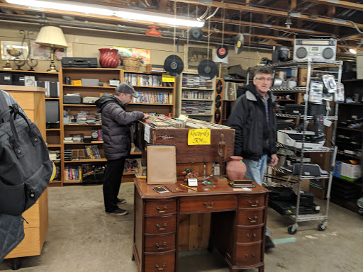 Thrift Store «Empty the Nest», reviews and photos, 8812 7th Ave N, Golden Valley, MN 55427, USA