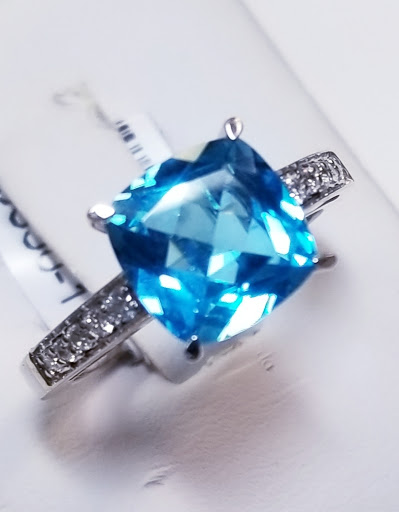 Pawn Shop «Woodbridge Gold & Pawn», reviews and photos, 13572 Jefferson Davis Hwy, Woodbridge, VA 22191, USA