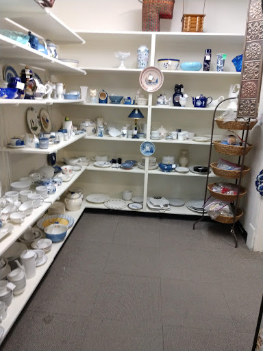 Donations Center «The Guild Shop», reviews and photos