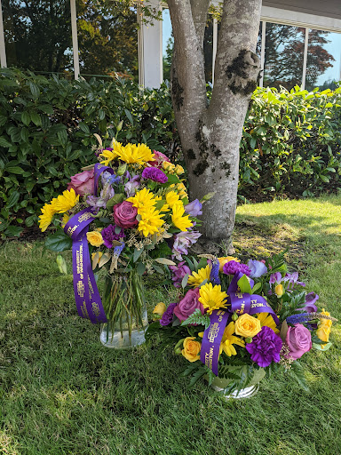 Gift Shop «Cugini Florists & Fine Gifts», reviews and photos, 413 S 3rd St, Renton, WA 98057, USA