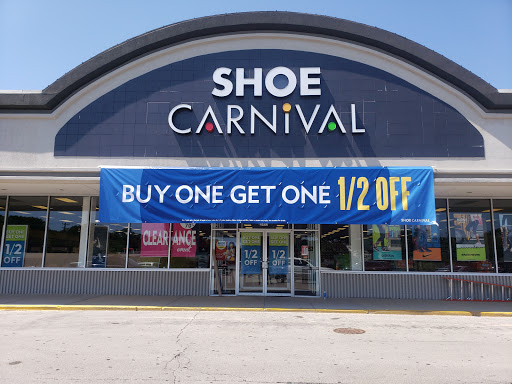 Shoe Store «Shoe Carnival», reviews and photos, 5493 S 76th St, Greendale, WI 53129, USA