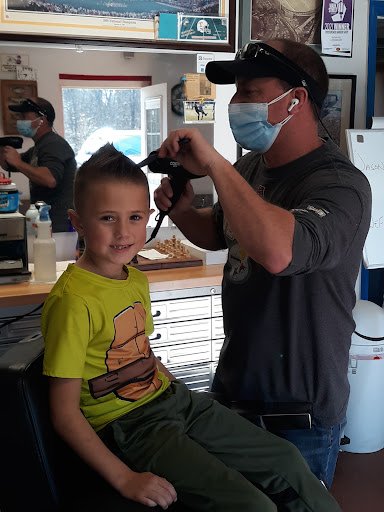 Barber Shop «Crossroads Barber Shop», reviews and photos, 5436 Hwy 41A, Joelton, TN 37080, USA