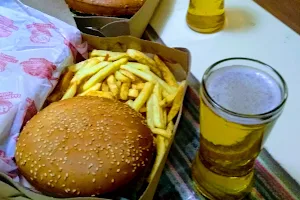 Burger Mas image