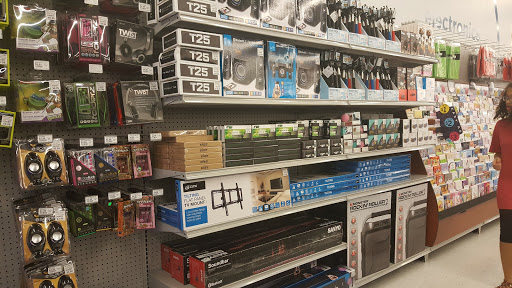 Shopping Mall «The Crossings at Northwest», reviews and photos, 500 NW Plaza, St Ann, MO 63074, USA