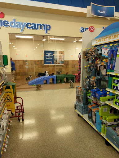 Pet Supply Store «PetSmart», reviews and photos, 2440 E Charleston Rd, Mountain View, CA 94043, USA