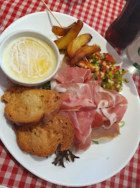 Plats et boissons du Restaurant français Le Bouchon Lyonnais à Vesoul - n°10