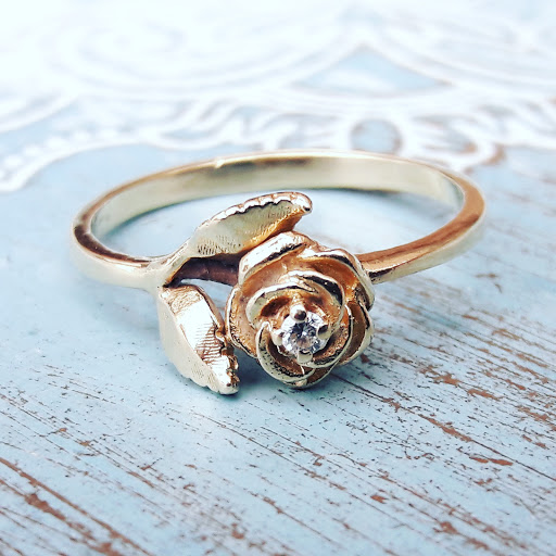 Pawn Shop «Parkway Jewelry and Loan Pawn Shop», reviews and photos, 4006 W Plano Pkwy, Plano, TX 75093, USA