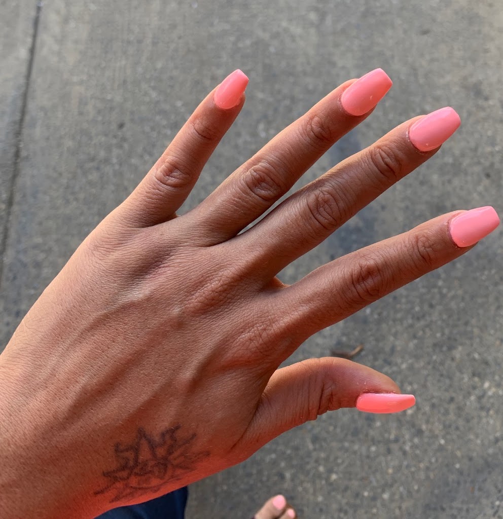Larry's Nails & Spa, Llc 19143