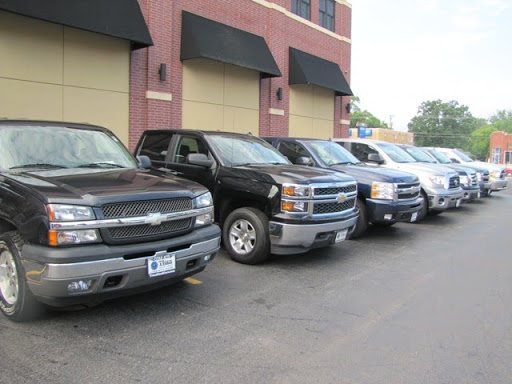 Used Car Dealer «Titan Auto Sales», reviews and photos, 11201 Harlem Ave, Worth, IL 60482, USA