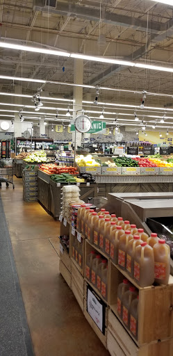 Grocery Store «Fresh Thyme Farmers Market- 82nd», reviews and photos, 4225 E 82nd St, Indianapolis, IN 46250, USA