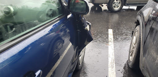 Auto Body Shop «Caliber Collision», reviews and photos, 4 Cardinal Park Dr SE, Leesburg, VA 20175, USA