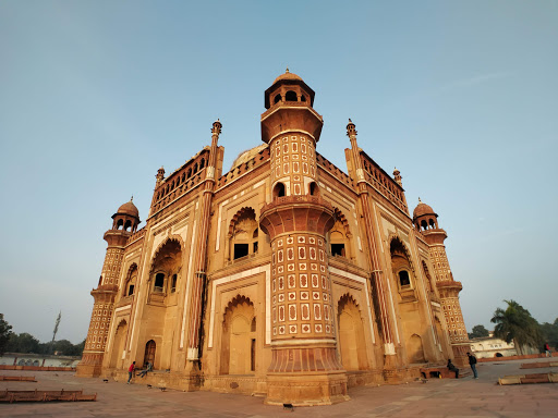 Safdarjung Tomb