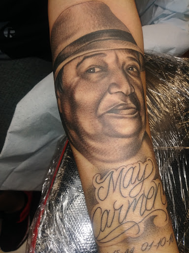 Tattoo Shop «Omkara Tattoo», reviews and photos, 510 Washington Ave, Philadelphia, PA 19147, USA