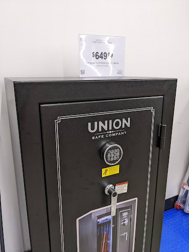 Hardware Store «Harbor Freight Tools», reviews and photos, 601 W 23rd St, Panama City, FL 32405, USA