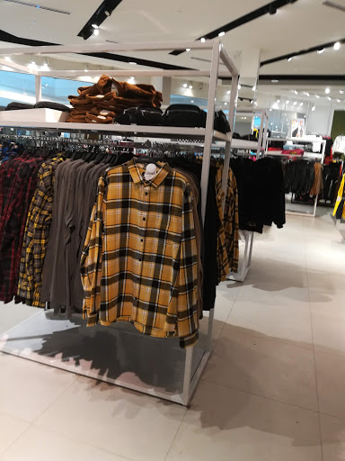Clothing Store «Forever 21», reviews and photos, 6531 Springfield Mall, Springfield, VA 22150, USA