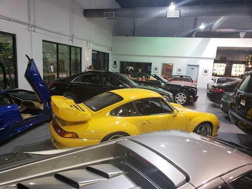 Car Dealer «Crave Luxury Auto», reviews and photos, 2408 Timberloch Pl #1, The Woodlands, TX 77380, USA