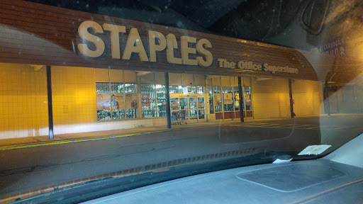 Office Supply Store «Staples», reviews and photos, 757 Gallivan Blvd, Dorchester, MA 02122, USA