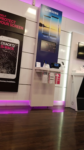 Cell Phone Store «T-Mobile», reviews and photos, 2887 N Decatur Rd c, Decatur, GA 30033, USA