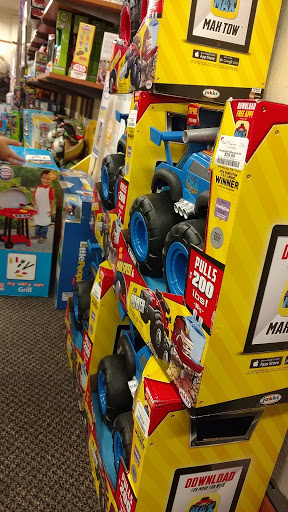 Clothing Store «Burlington Coat Factory», reviews and photos, 99 Southgate Ave, Daly City, CA 94015, USA