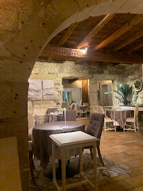 Atmosphère du Restaurant Les Arches à Aigues-Mortes - n°8