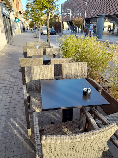 Cafè de la Font - Carrer de la Rutlla, 7, 17600 Figueres, Girona, Spain