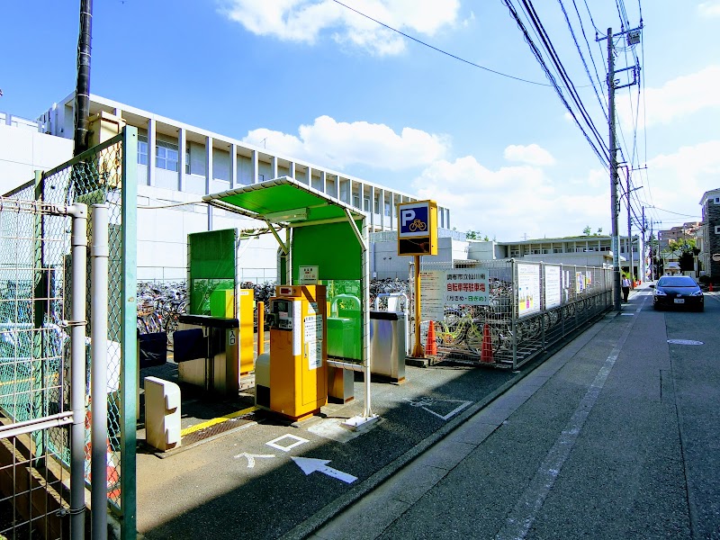 仙川南自転車駐車場