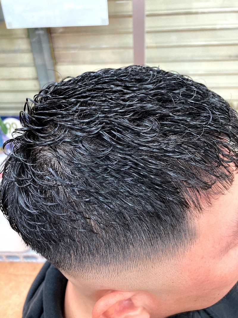ヘアーサロンking 大阪府大阪市西成区梅南 理容店 美容院 グルコミ