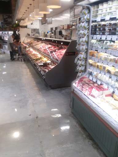 Grocery Store «Nugget Markets», reviews and photos, 5627 Paradise Dr, Corte Madera, CA 94925, USA