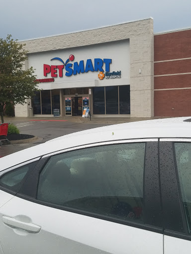 Pet Supply Store «PetSmart», reviews and photos, 2389 Taylor Park Dr, Reynoldsburg, OH 43068, USA