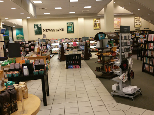 Book Store «Barnes & Noble», reviews and photos, 187 Riverside Square Mall, Hackensack, NJ 07601, USA