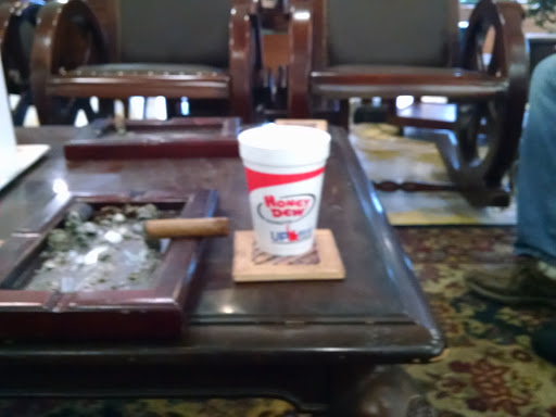 Tobacco Shop «Two Guys Smoke Shop», reviews and photos, 741 Lafayette Rd, Seabrook, NH 03874, USA