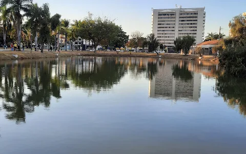 Praça Dom Carlos Carmelo Mota image